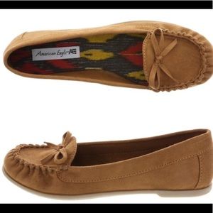 American Eagle Moccasins Tan Flat